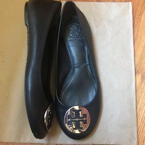Tory Burch Black and silver Tory logo flats 8M Tory Burch Benton Ballet Flat